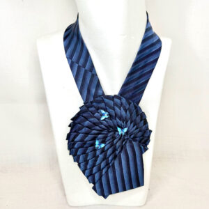 Krawattencollier Nautilus blau