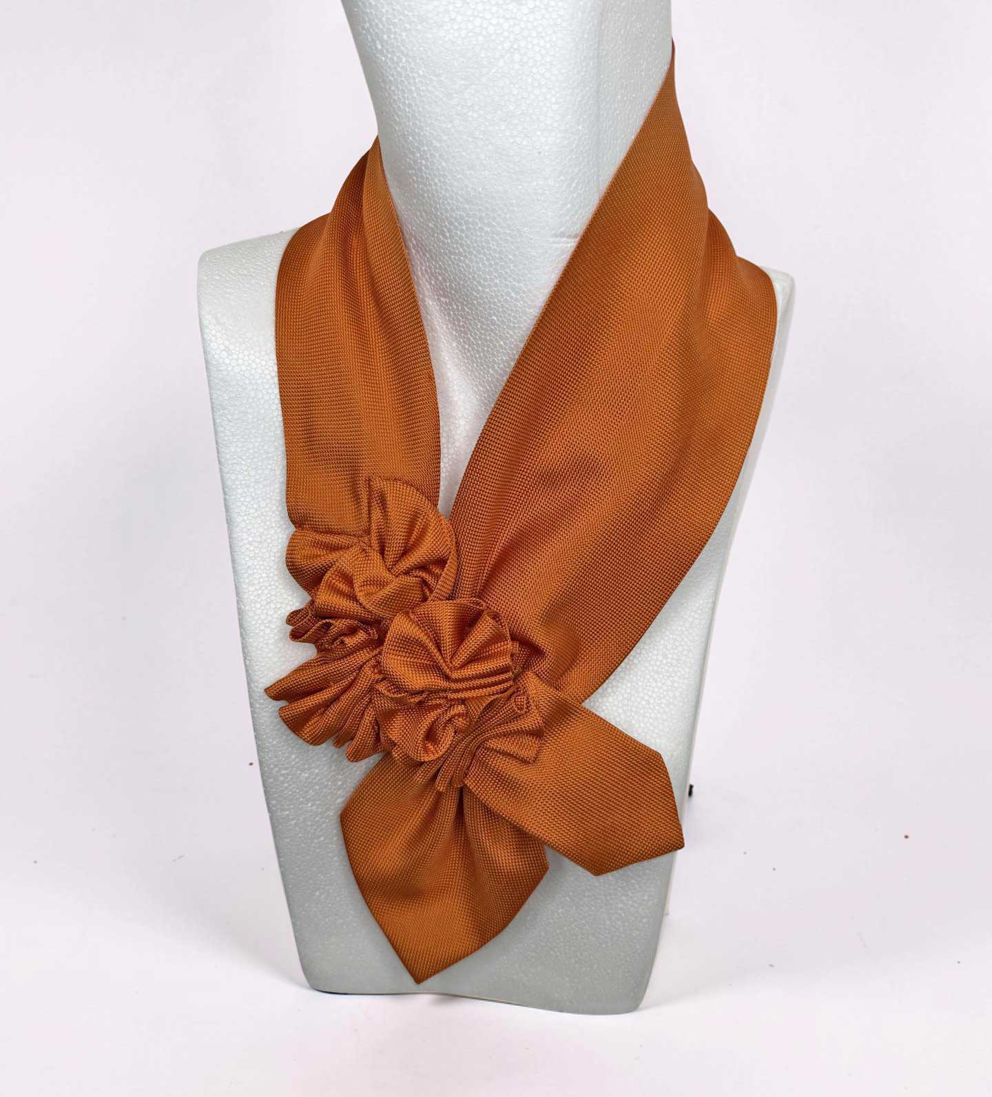 Krawattencollier orange