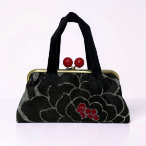 Handtasche schwarz mit Blüte